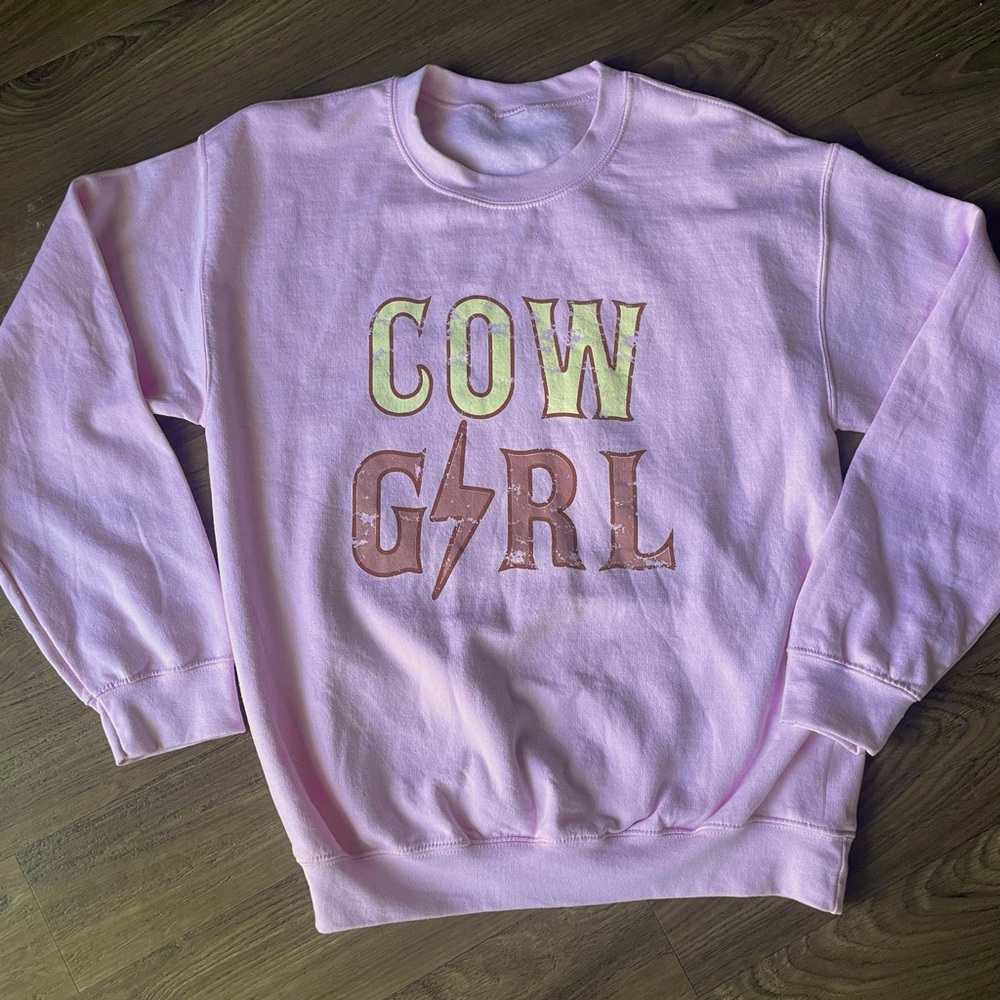 Super cute preppy aesthetic sweatshirt!!